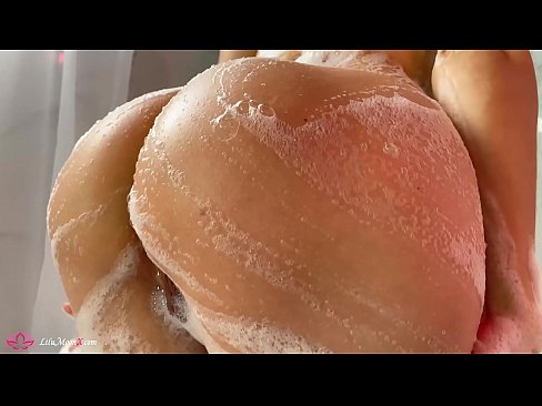 ❤️ Brunette Masturbates obo pẹlu Vibrator to Intense Orgasm ni Shower Iwa onihoho furo ❌